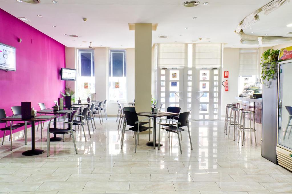 Hotel Traina ซานเปรโดเดลปีนาตาร์ ร้านอาหาร รูปภาพ